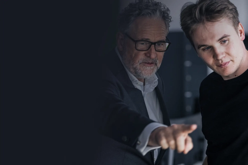 Zwei Mitarbeiter im SOC 2